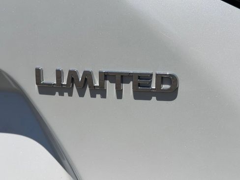 Used 2023 Toyota bZ4X FWD image 8