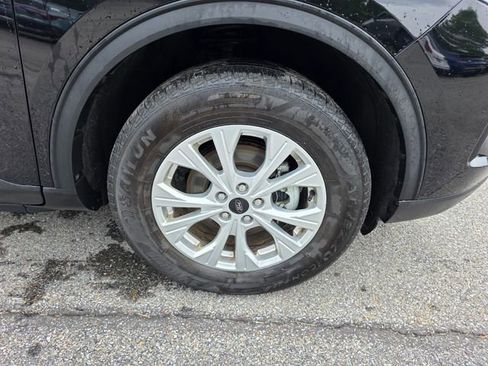 Used 2025 Ford Escape Active AWD/4WD image 12