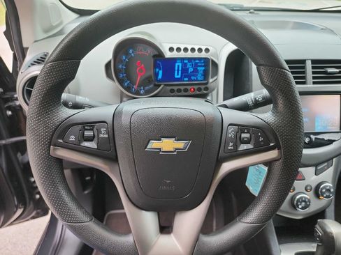 Used 2015 Chevrolet Sonic LT FWD image 15