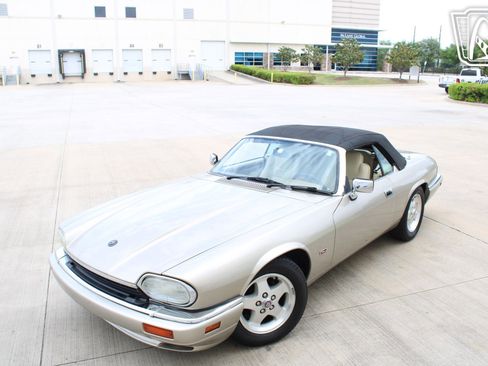 Used 1995 Jaguar XJS 4.0 Convertible image 33
