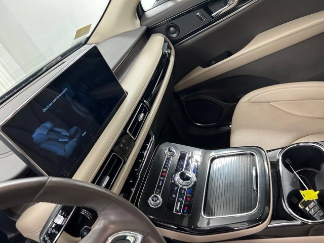 Certified 2023 Lincoln Nautilus Reserve w/ Equipment Group 201A AWD/4WD image 10