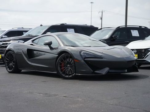 Used 2017 McLaren 570S RWD image 2