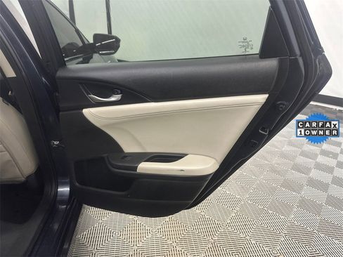 Used 2021 Honda Insight Touring image 17