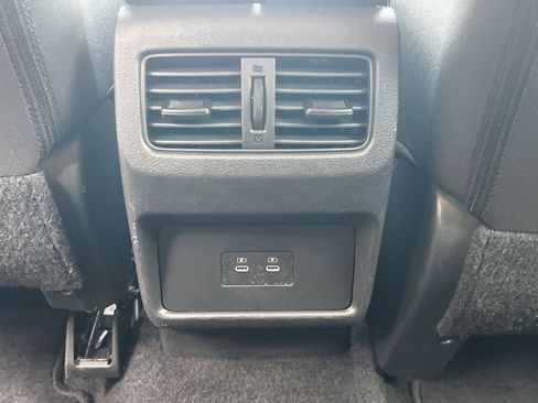 Used 2025 Nissan Rogue SV AWD/4WD image 18