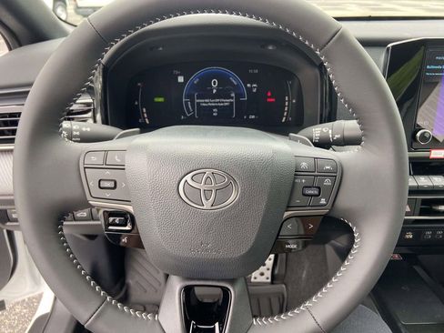 New 2026 Toyota Camry SE FWD image 25