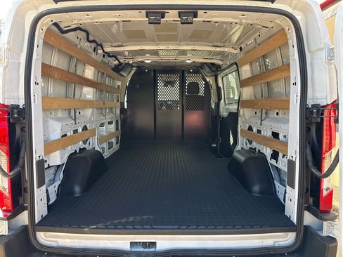 Used 2024 Ford Transit 250 Low Roof w/ Exterior Upgrade Package image 21