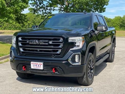 Used 2021 GMC Sierra 1500 AT4 w/ AT4 Value Package AWD/4WD image 3