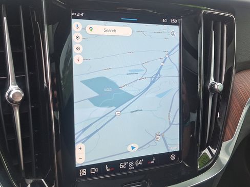 Certified 2024 Volvo S60 B5 Plus image 18