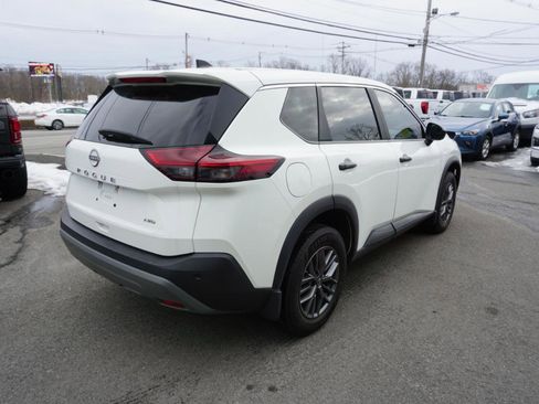 Used 2023 Nissan Rogue S image 4