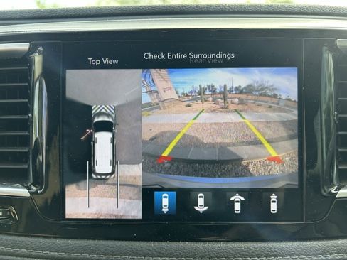 Used 2020 Chrysler Pacifica Limited w/ Advanced Safetytec Group image 22