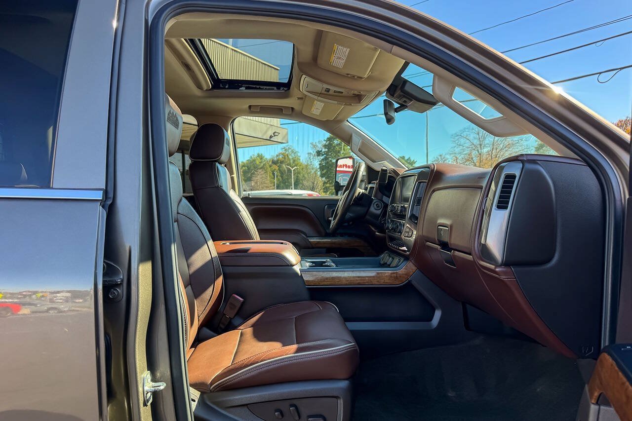 Used 2015 Chevrolet Silverado 2500 High Country w/ Duramax Plus Package AWD/4WD image 14