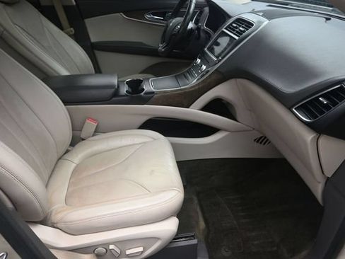 Used 2018 Lincoln MKX Reserve w/ Lincoln MKX Climate Package AWD/4WD image 39