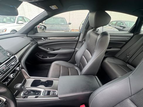 Used 2022 Honda Accord Sport image 9