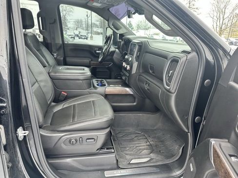 Used 2022 GMC Sierra 2500 Denali w/ Denali Ultimate Package image 16