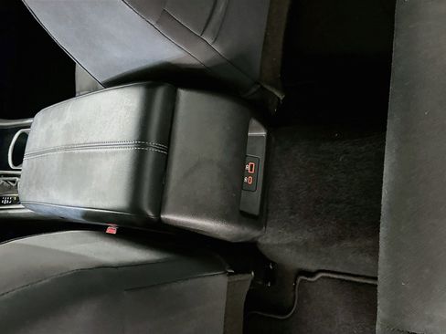 Used 2024 Nissan Altima 2.5 SV FWD image 27