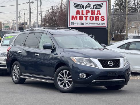 Used 2015 Nissan Pathfinder SV w/ Cargo Package AWD/4WD image 1