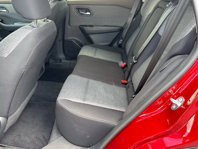 Used 2023 Nissan Rogue SV FWD image 20