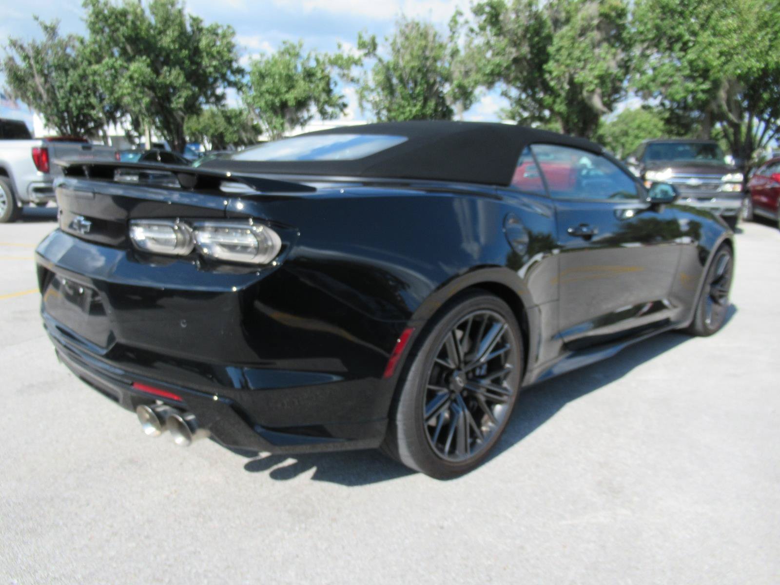 Used 2022 Chevrolet Camaro ZL1 w/ LPO, ZL1 Protection Package RWD image 7