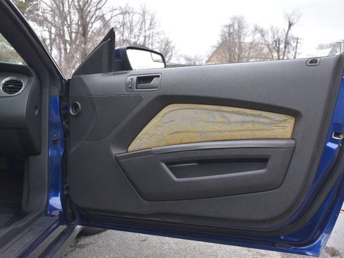 Used 2012 Ford Mustang GT w/ Brembo Brake Pkg image 9