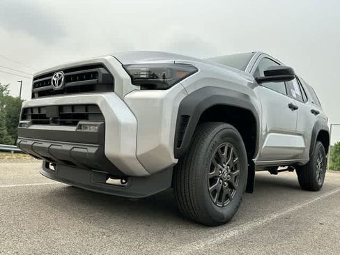 Used 2026 Toyota 4Runner SR5 RWD image 18