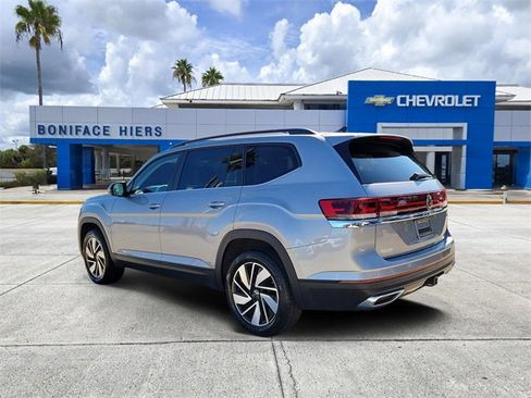 Used 2024 Volkswagen Atlas SE image 4