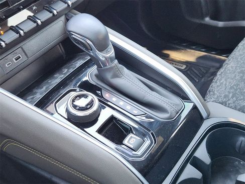 Used 2024 Chevrolet Colorado ZR2 w/ Safety Package image 20