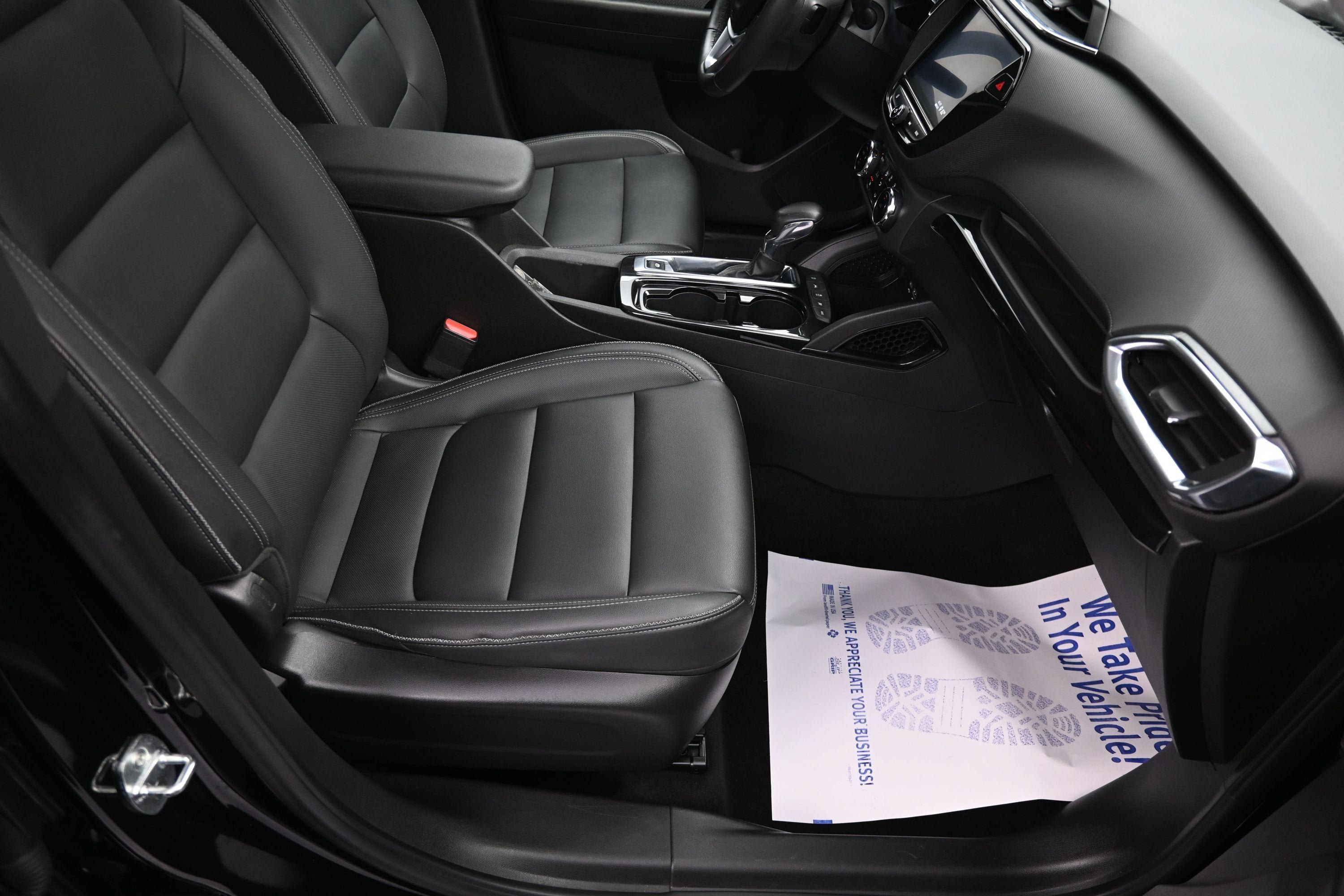 Certified 2021 Chevrolet TrailBlazer LT w/ Premium Seating Package AWD/4WD image 31