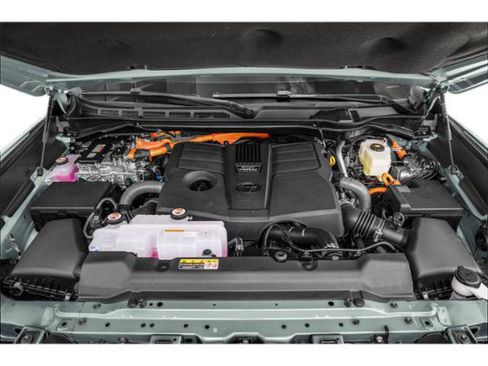 Certified 2025 Toyota Sequoia SR5 AWD/4WD image 11