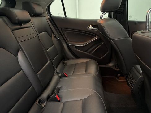 Used 2015 Mercedes-Benz GLA 250 4MATIC image 27