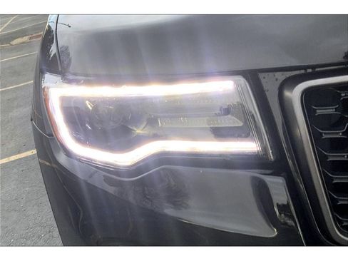 Used 2020 Jeep Grand Cherokee Limited X image 29