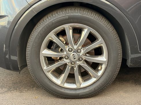 Used 2018 Kia Sorento SX FWD image 6