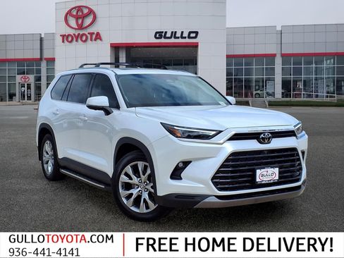 Certified 2025 Toyota Grand Highlander FWD image 1