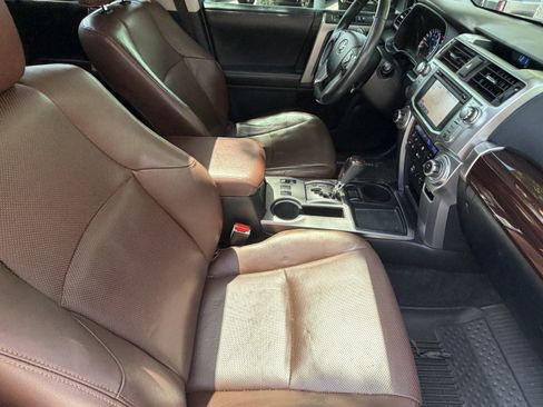 Used 2018 Toyota 4Runner Limited RWD image 43