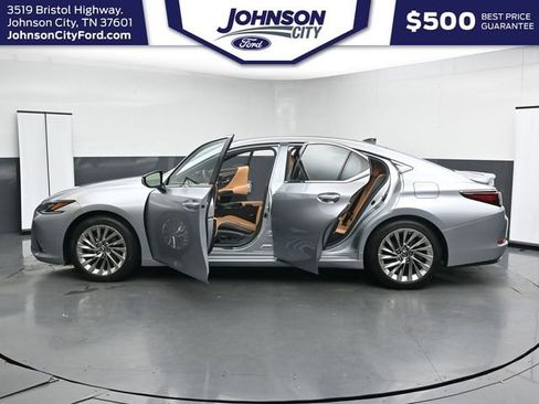 Used 2022 Lexus ES 350 Ultra Luxury w/ Accessory Package FWD image 38