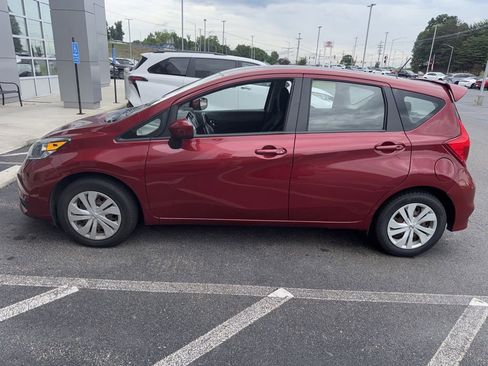 Used 2018 Nissan Versa Note SV FWD image 1