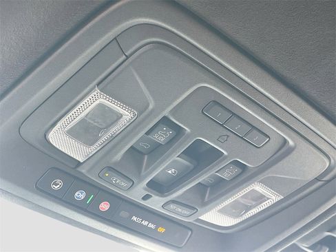 Used 2023 GMC Sierra 1500 Denali Ultimate image 17