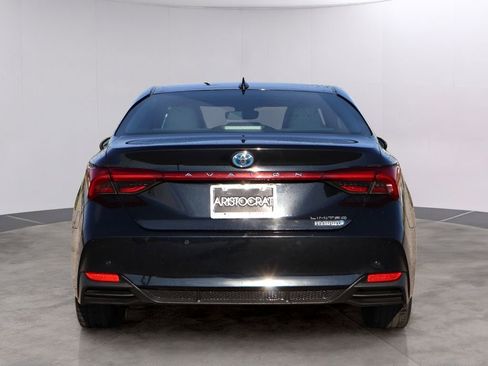 Used 2021 Toyota Avalon Limited w/ Advanced Safety Package FWD image 6