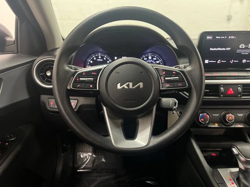Used 2024 Kia Forte LXS FWD image 16