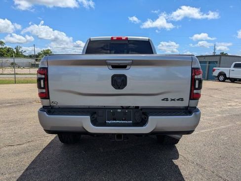 Used 2023 RAM 2500 Laramie AWD/4WD image 5