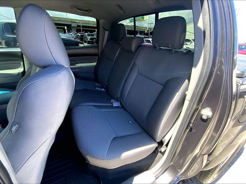 Used 2015 Toyota Tacoma PreRunner RWD image 29