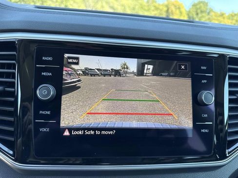 Used 2018 Volkswagen Atlas SEL Premium image 24