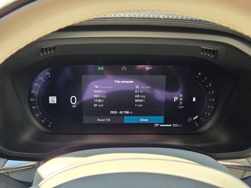 Used 2022 Volvo XC60 B5 Inscription w/ Climate Package FWD image 25