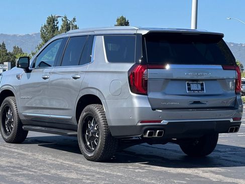 Used 2026 GMC Yukon Denali AWD/4WD image 6