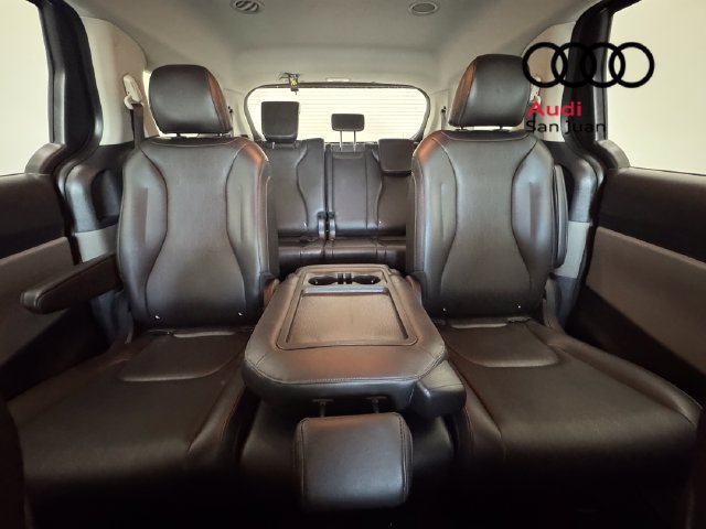 Used 2026 Kia Carnival FWD image 14