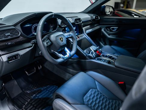 Used 2024 Lamborghini Urus S image 10
