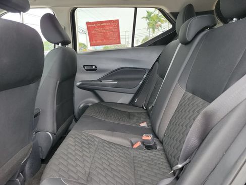 Certified 2022 Nissan Kicks S FWD image 15