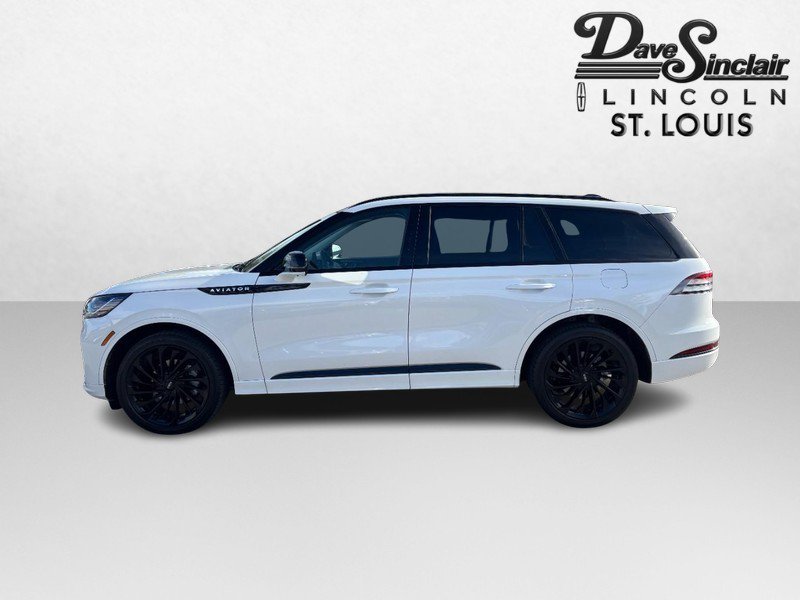 Used 2026 Lincoln Aviator Reserve AWD/4WD image 6