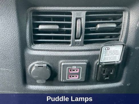 Used 2024 Nissan Titan SV AWD/4WD image 20