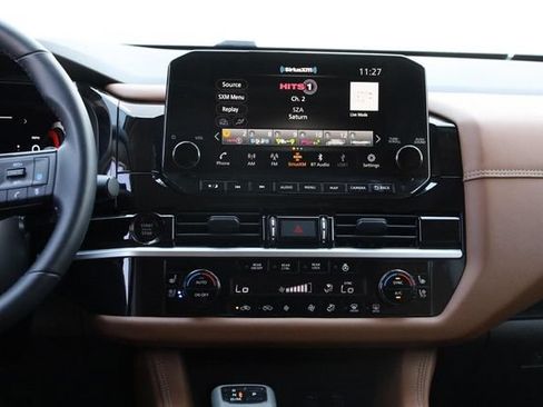 Certified 2025 Nissan Pathfinder Platinum w/ Cargo Package FWD image 19