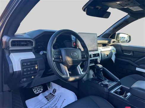 Used 2024 Toyota Tacoma TRD Sport image 23